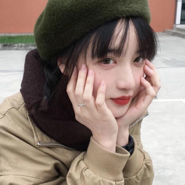 和心仪的女生聊天聊什么话题(这三个话题 高情商男生都在用)