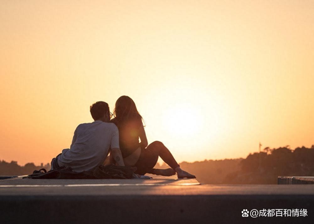 哄女朋友睡觉的话(甜蜜的晚安情话)