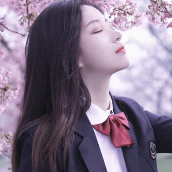 怎么追喜欢的女生（避开这三种行为 想脱单其实很简单）