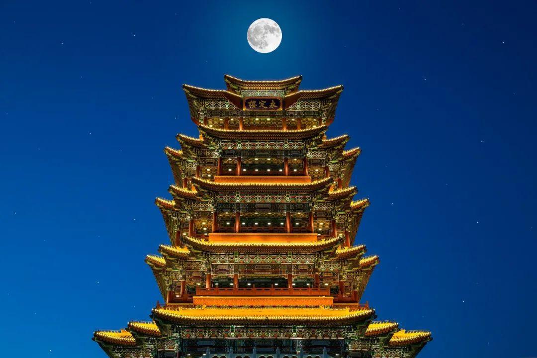 关于月亮的诗歌有哪些(盘点写明月最美的10首诗词)
