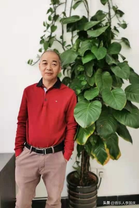赞美祖国抒情励志歌曲(《意气风发向未来》全球全国全网已发行)