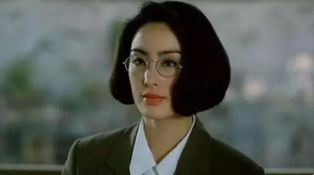 两个独立包装的女人（两个独立包装的女人讲的是什么意思）