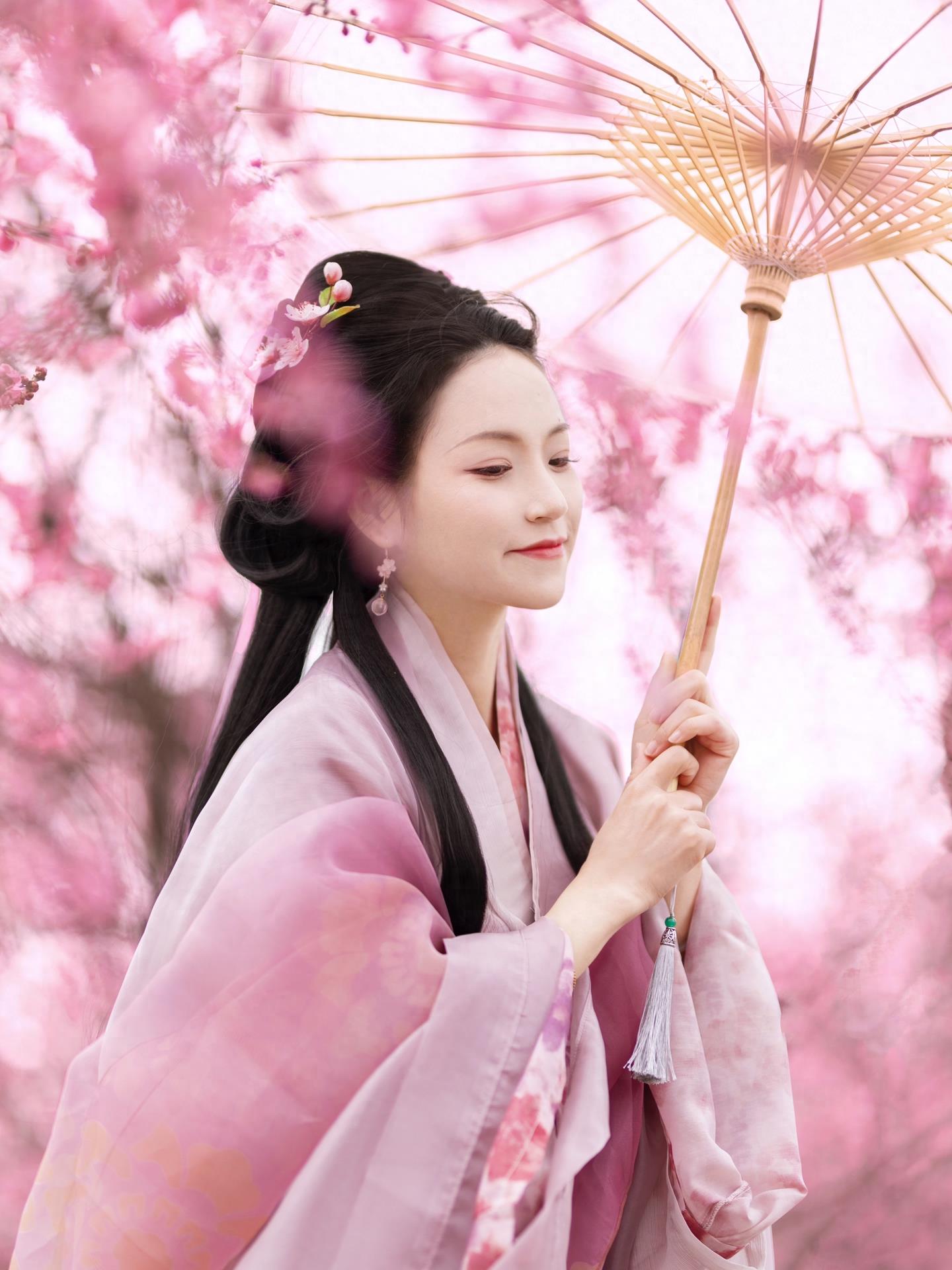 女朋友生气了怎么哄(哄女友开心的情话)