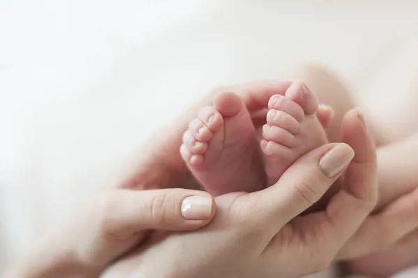 杭州母婴馆疫情已有9名婴幼儿确诊，父亲心声让人心疼