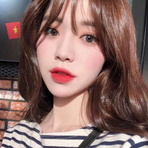 和女孩聊天分三阶段(掌握方法让对方更加在乎你)