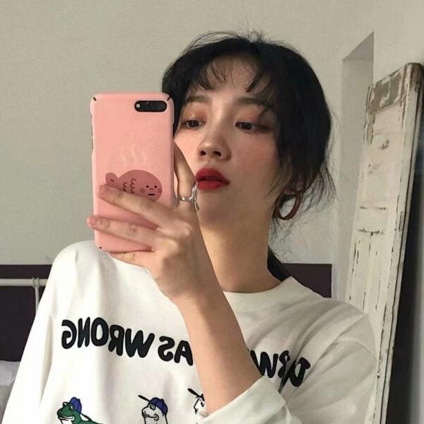 如何分辨女生对你有没有好感(看这3个点 就知道她是否喜欢你)