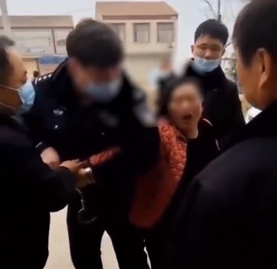 女方骗三次彩礼被强制执行,男方家几乎倾家荡产