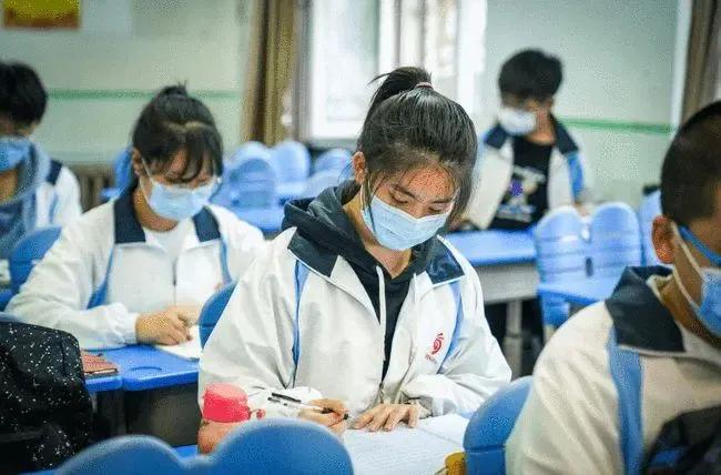 孩子厌学怎么办(父母做好这4点轻松就能解决)