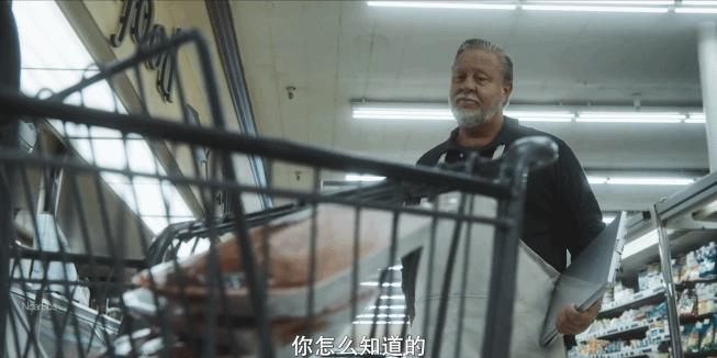美国最强恐怖故事(一家三口度假 误入食人镇 丈夫竟变吸血鬼)