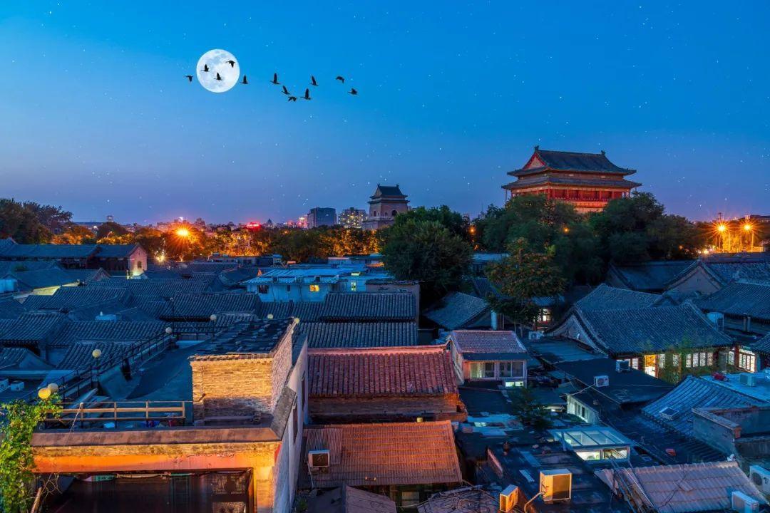 关于月亮的诗歌有哪些(盘点写明月最美的10首诗词)