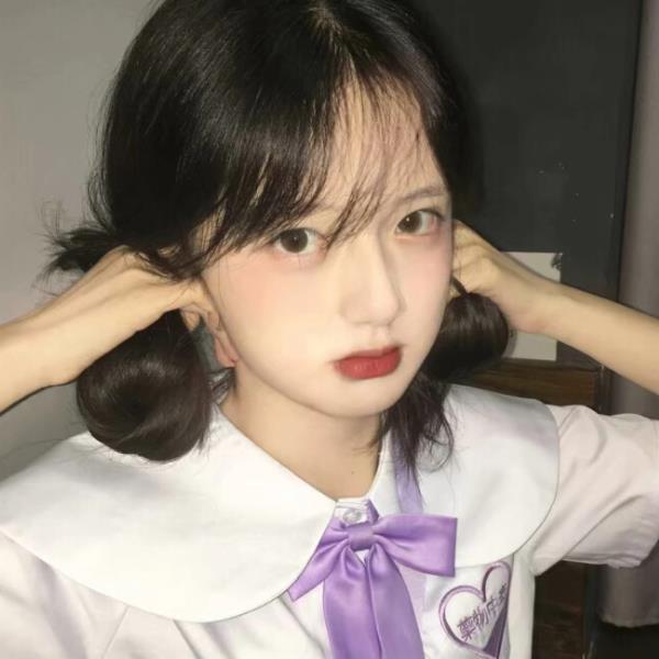女生对你有好感的几个信号(女生暗恋男生的信号)