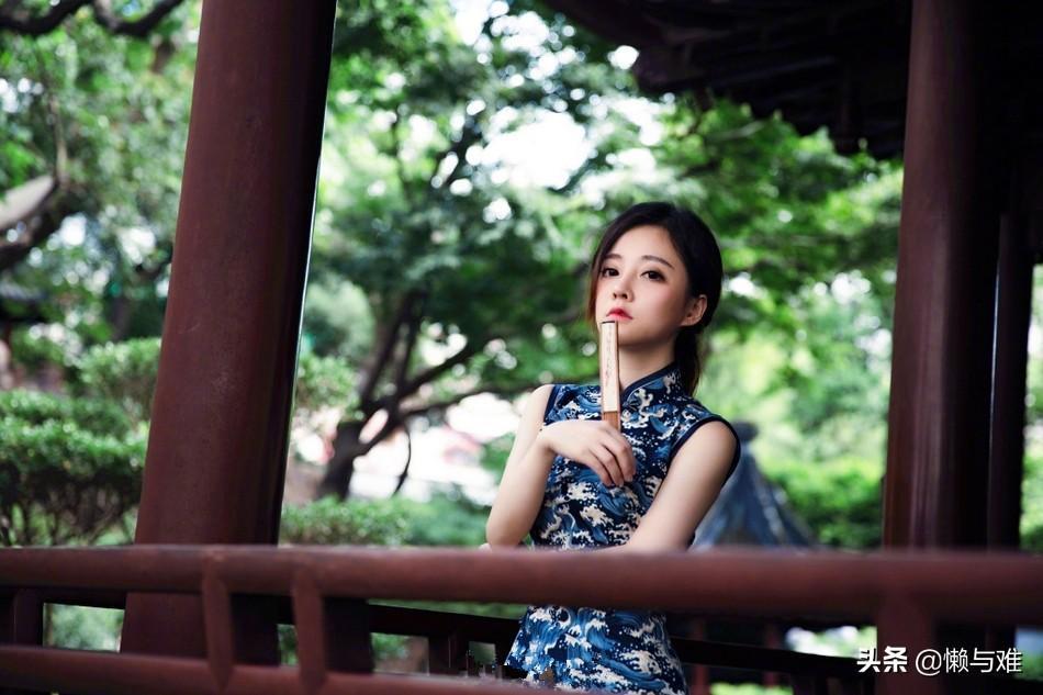 当女人情感缺失时常常会有这3种表现(男人一定要注意)