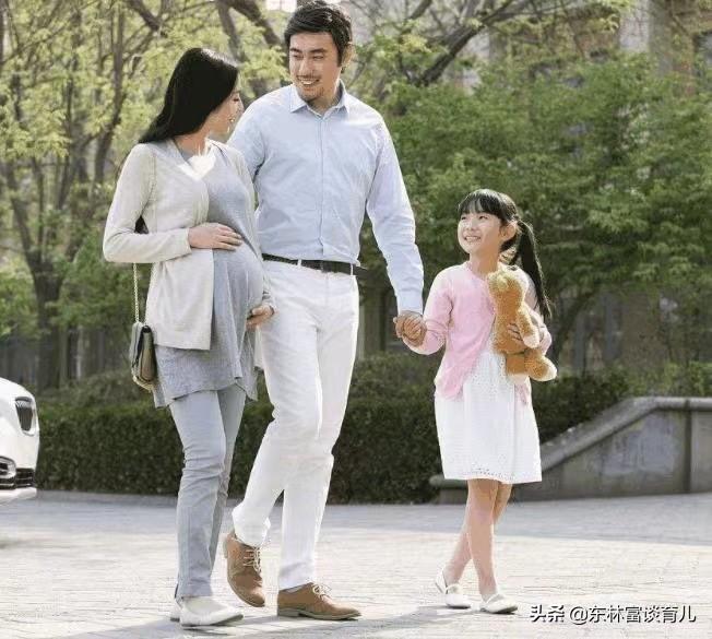 怀孕后怎么穿衣服才舒适(孕期穿衣宜忌 谈谈我的经验)