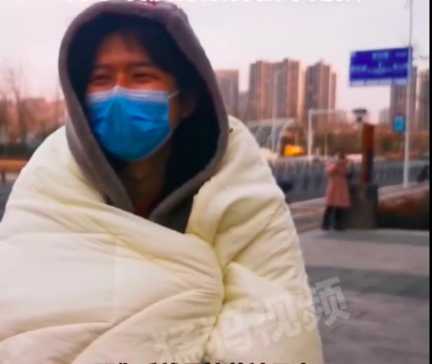 20220222结婚登记有多火爆：有人凌晨披棉被排队