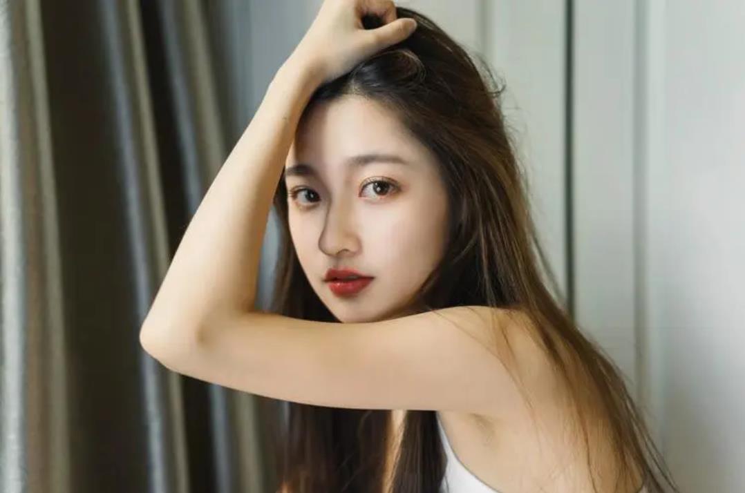 如何判断一个女生是不是海王呢(海王女生的表现)