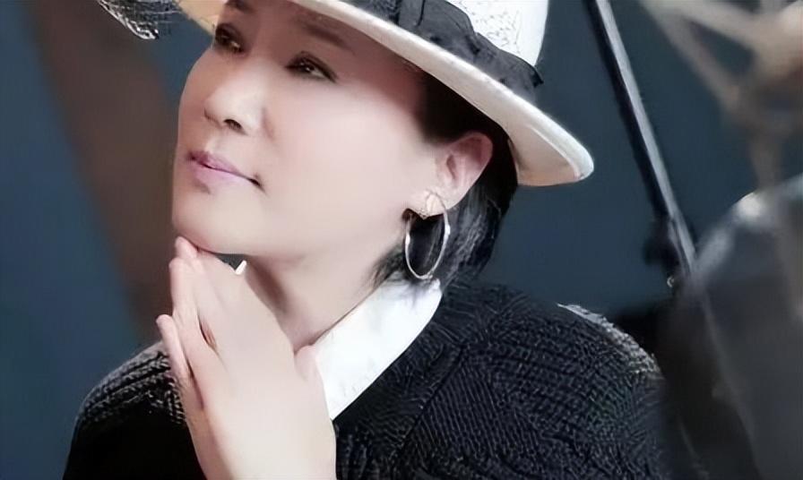 不能错过的十首忧伤歌曲(用音乐抚慰你受伤的心灵)