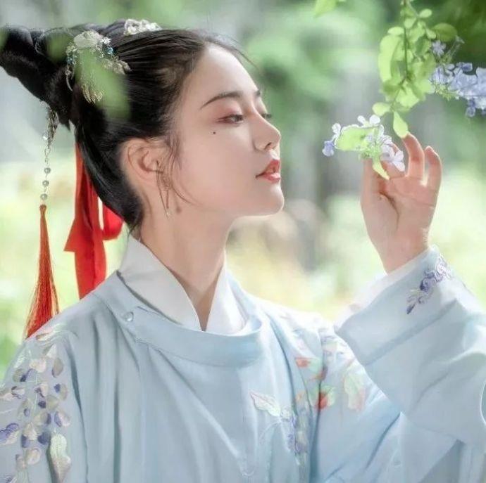 歇斯底里的真正含义是什么?5大因素详细解析