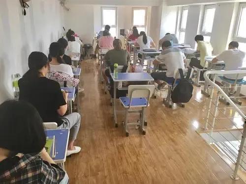 孩子厌学怎么办(父母做好这4点轻松就能解决)