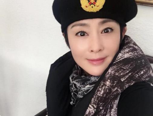 两个独立包装的女人（两个独立包装的女人讲的是什么意思）