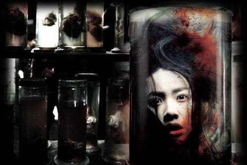 睡前恐怖小故事讲给女朋友听（精选9则睡前慎看的超短恐怖故事）