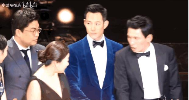 为啥有人恋爱脑挖野菜 有人斩男神事业也高峰（反用恋爱脑 只赢不亏）