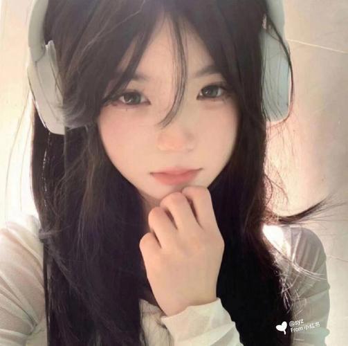 恋爱中如何制造浪漫（情侣之间怎么制造小惊喜）