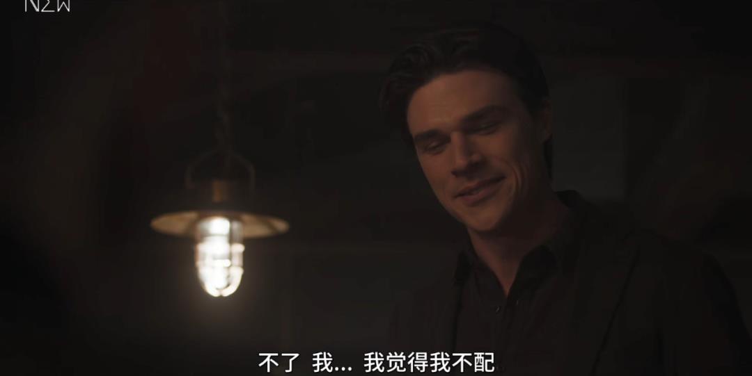 美国最强恐怖故事(一家三口度假 误入食人镇 丈夫竟变吸血鬼)