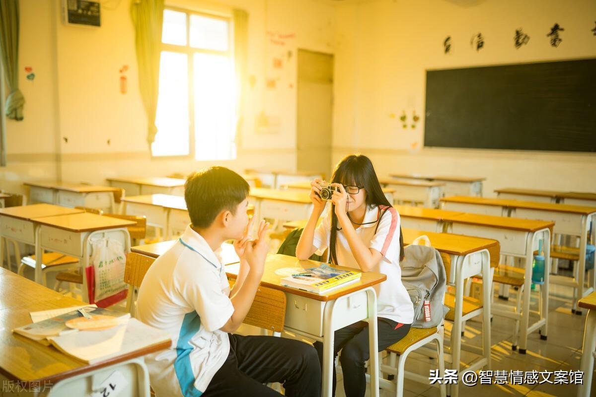 关于亲情的名言警句简短（精选50句感人至深的亲情句子）