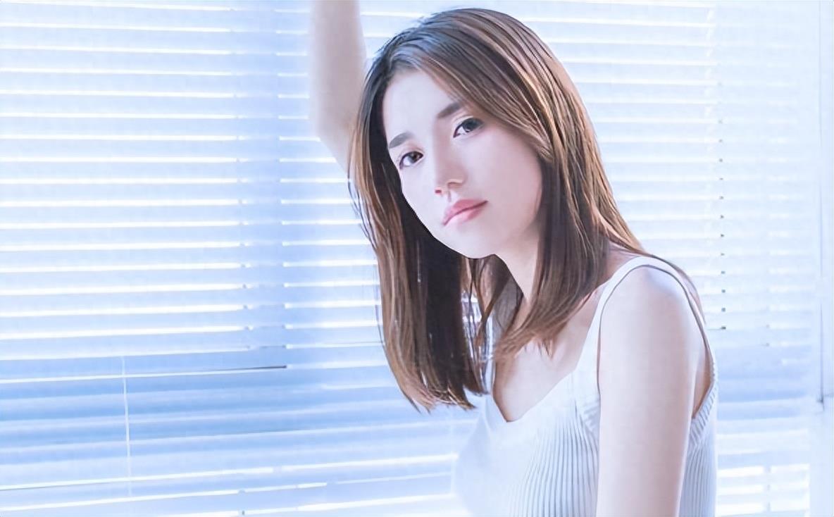 该怎么追女孩子(学会这三个技巧让她对你投怀送抱)