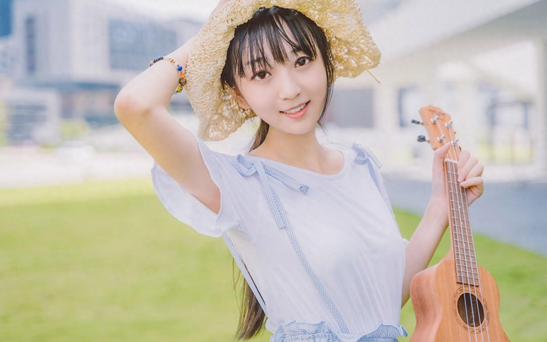 女孩子不回你信息还有必要追吗（女孩不回信息还继续追吗）