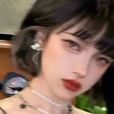 80斤女孩减肥长期不吃主食住进ICU，当代女性的审美观何时能改变？
