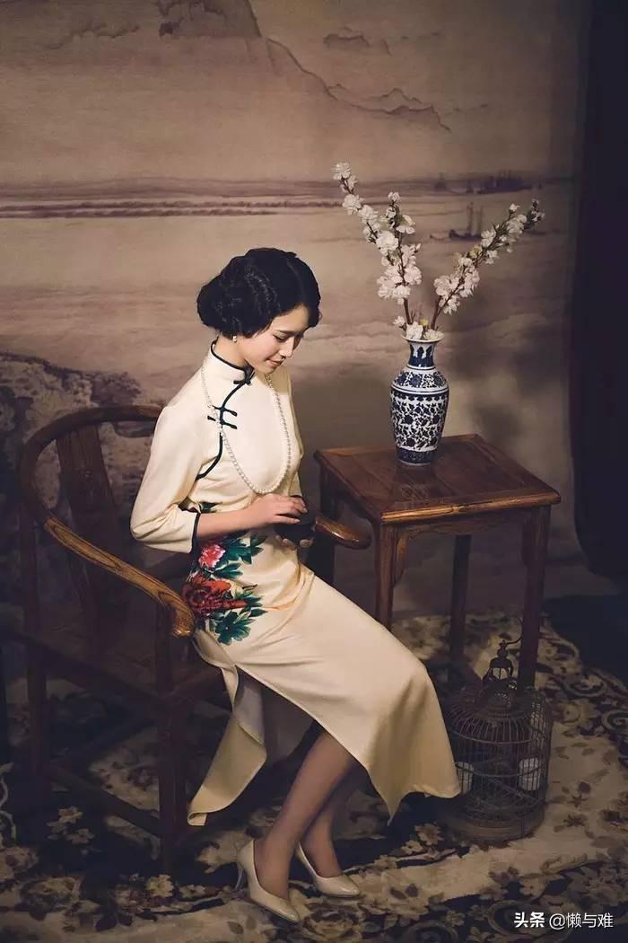 当女人情感缺失时常常会有这3种表现(男人一定要注意)