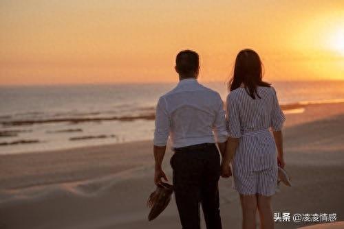 回避型人格喜欢什么人(回避型人格爱人的方式)