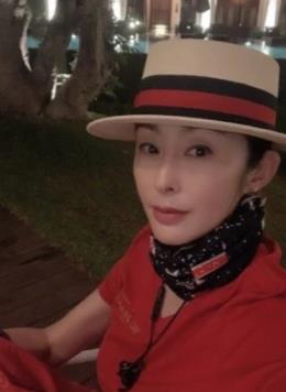 两个独立包装的女人（两个独立包装的女人讲的是什么意思）