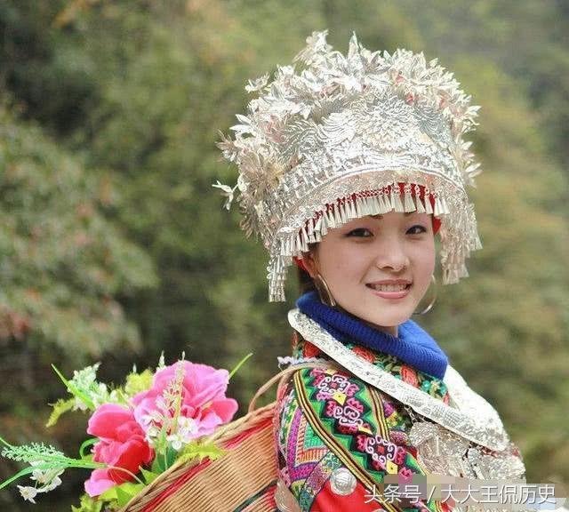 美丽的苗族姑娘为何不愿嫁汉族人(其中一个原因汉族难以接受)