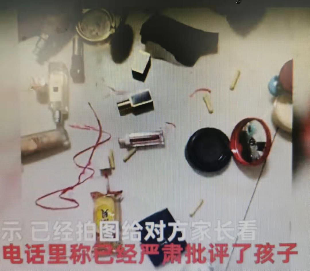 女子化妆品遭亲戚家熊孩子损毁，损失金额在1万元左右