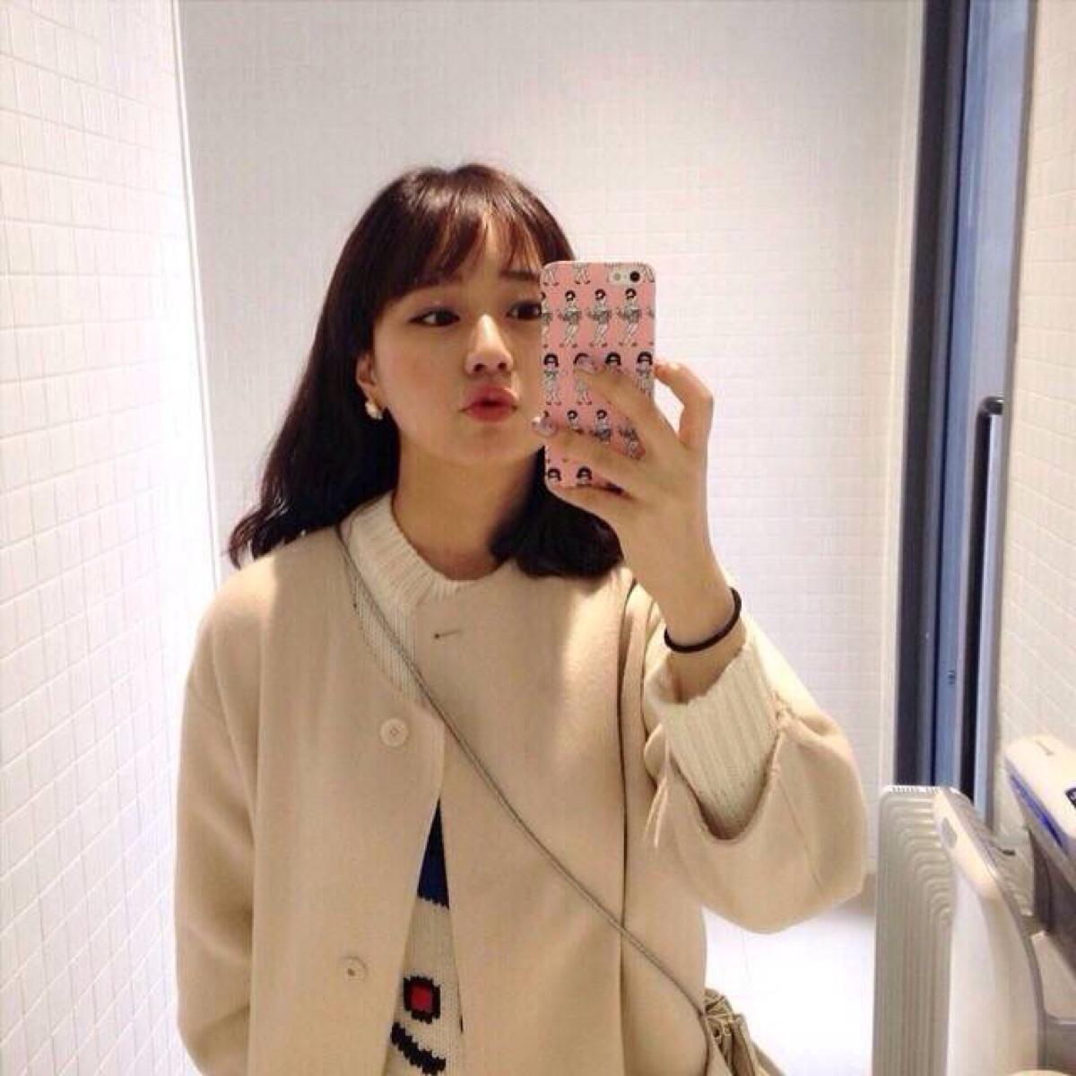 和女生聊了几分钟后找不到话题怎么办?教你几个聊天技巧
