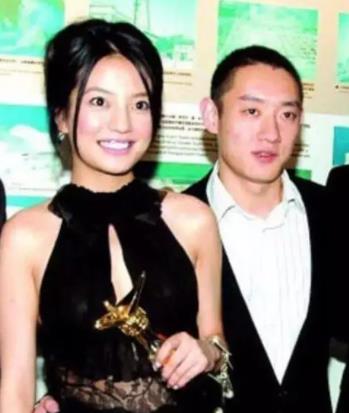 两个独立包装的女人（两个独立包装的女人讲的是什么意思）