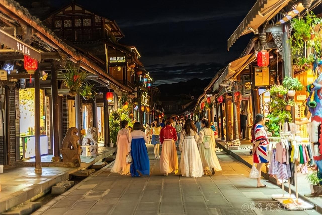 两日游去什么地方比较好（附近两日游适合去哪里）