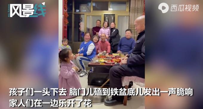 男孩给爷爷奶奶拜年嘴瓢：早生贵子，家人乐开了花