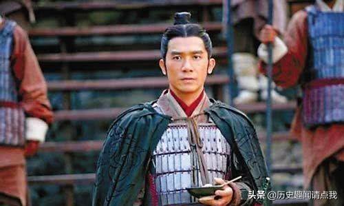 高智商讽刺人的十句古诗词(最实用的十句高级怼人讽刺神句)