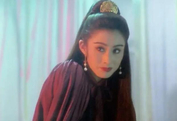 两个独立包装的女人（两个独立包装的女人讲的是什么意思）