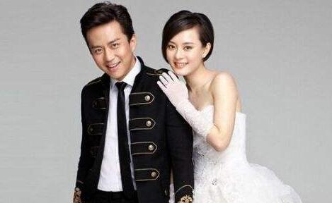 明星恩爱夫妻的结婚照，处处流露着浪漫