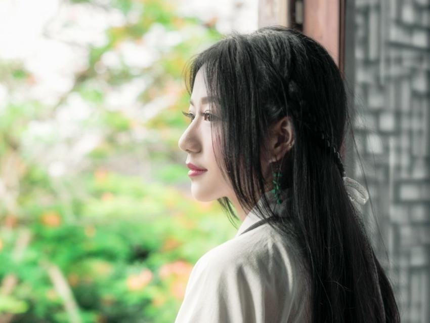 定情信物送女孩什么好（定情信物送女孩什么好学生）