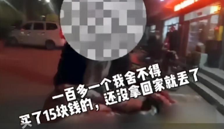 15元玩具被偷单亲妈妈崩溃报案,成年人崩溃就在一瞬间