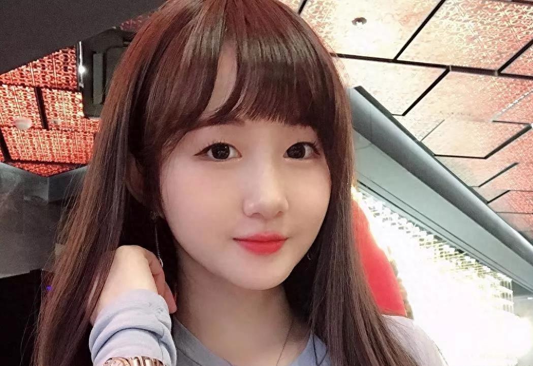 如果一个女孩子不喜欢你还要追吗(怎么追一个不喜欢自己的女生)