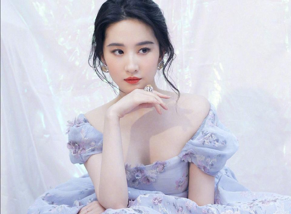 钢铁直男喜欢哪类女生（有人喜欢钢铁直男吗）