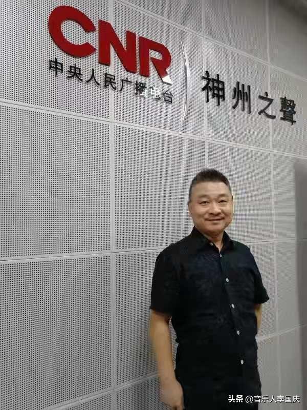 赞美祖国抒情励志歌曲(《意气风发向未来》全球全国全网已发行)
