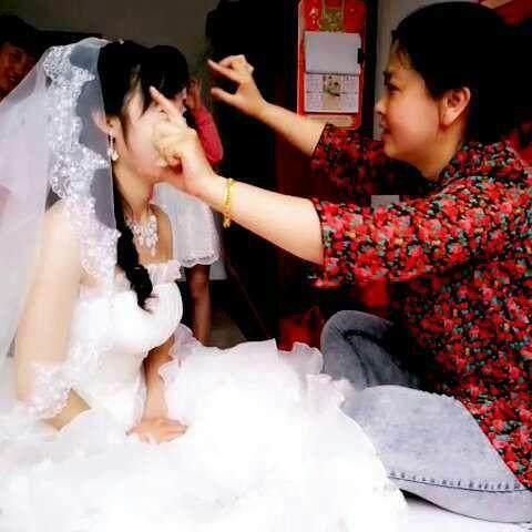女儿出嫁前一定要开脸(新娘开脸有什么好处)