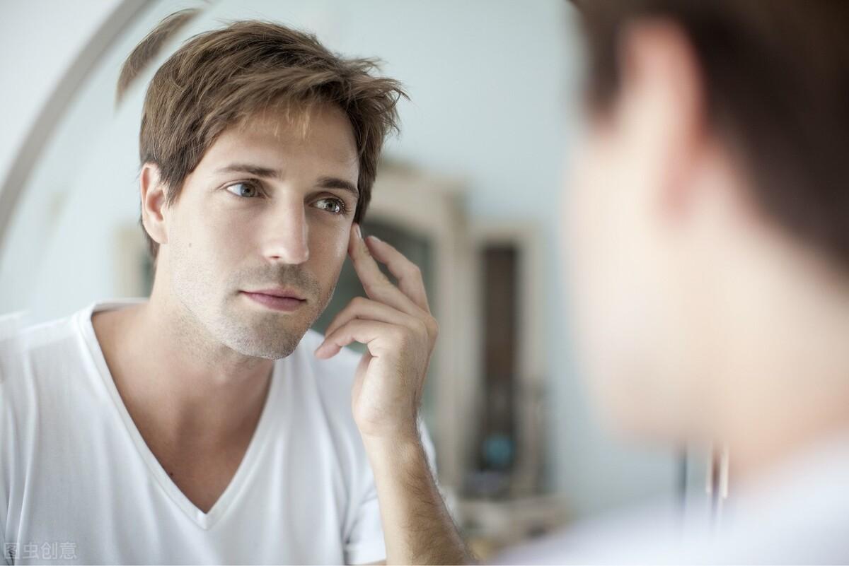 男人变心后会有这3个明显的表现(别让感情被欺骗)